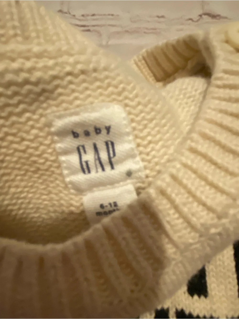 Baby GAP Baby Cream Knit “Heart Bresker” Sweater 6-12 months